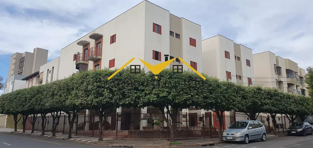 Apartamento à venda com 3 quartos, 100m² - Foto 1