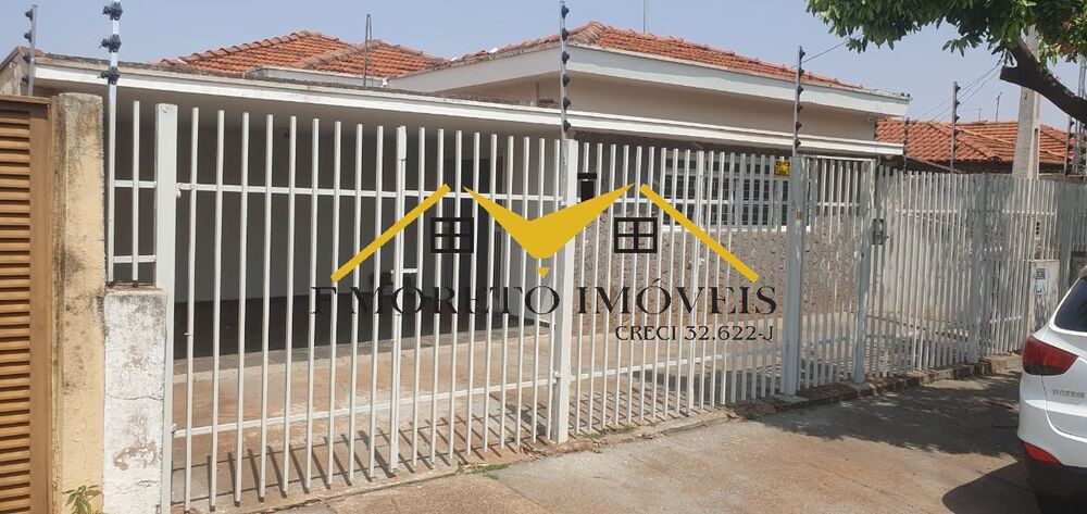 Casa à venda com 3 quartos - Foto 1