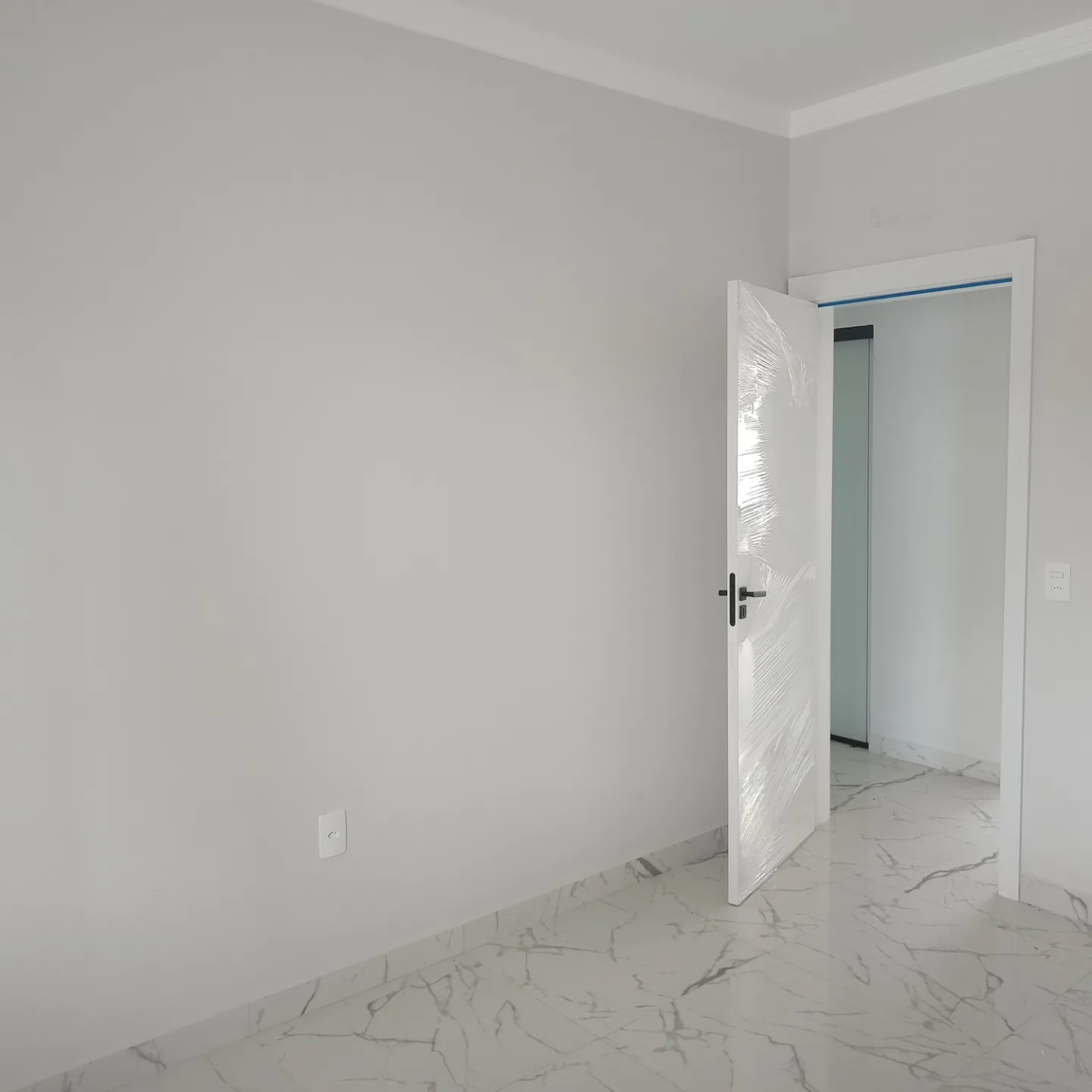 Casa à venda com 3 quartos, 98m² - Foto 4