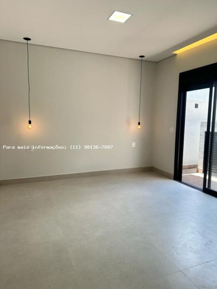 Casa à venda com 3 quartos, 204m² - Foto 3