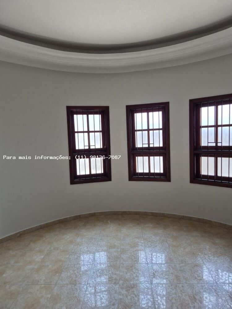 Casa à venda com 4 quartos, 250m² - Foto 6