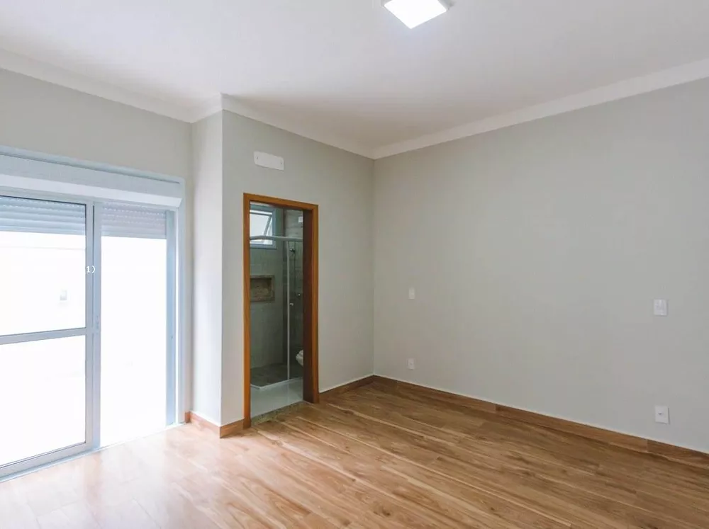 Casa para alugar com 3 quartos, 150m² - Foto 2