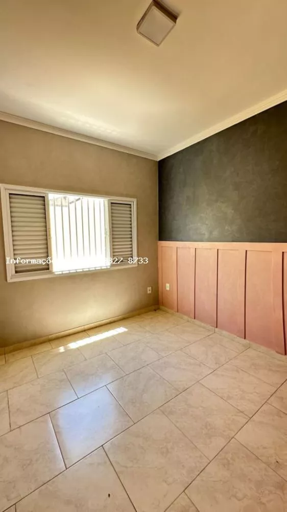 Casa para alugar com 3 quartos, 274m² - Foto 2