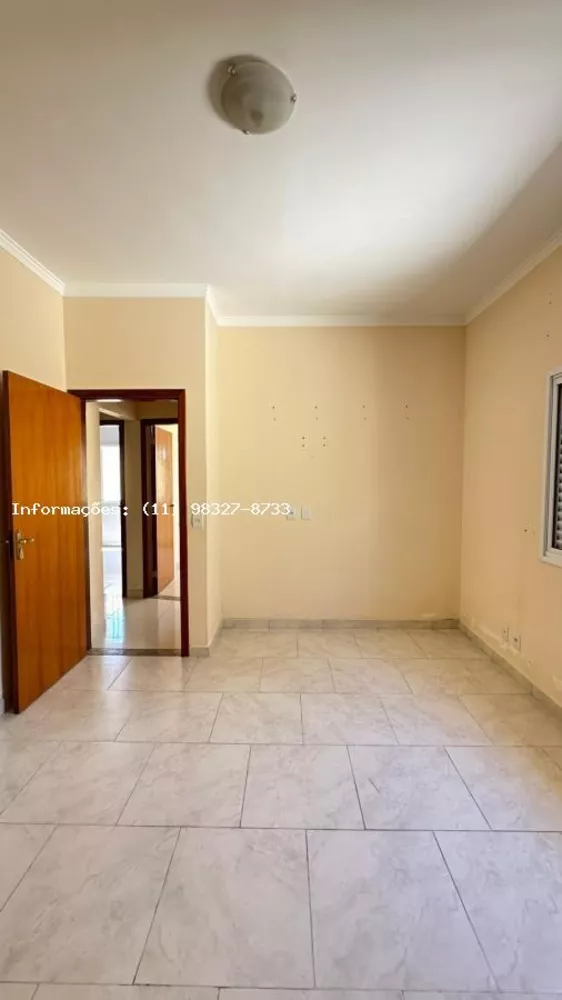 Casa para alugar com 3 quartos, 274m² - Foto 3