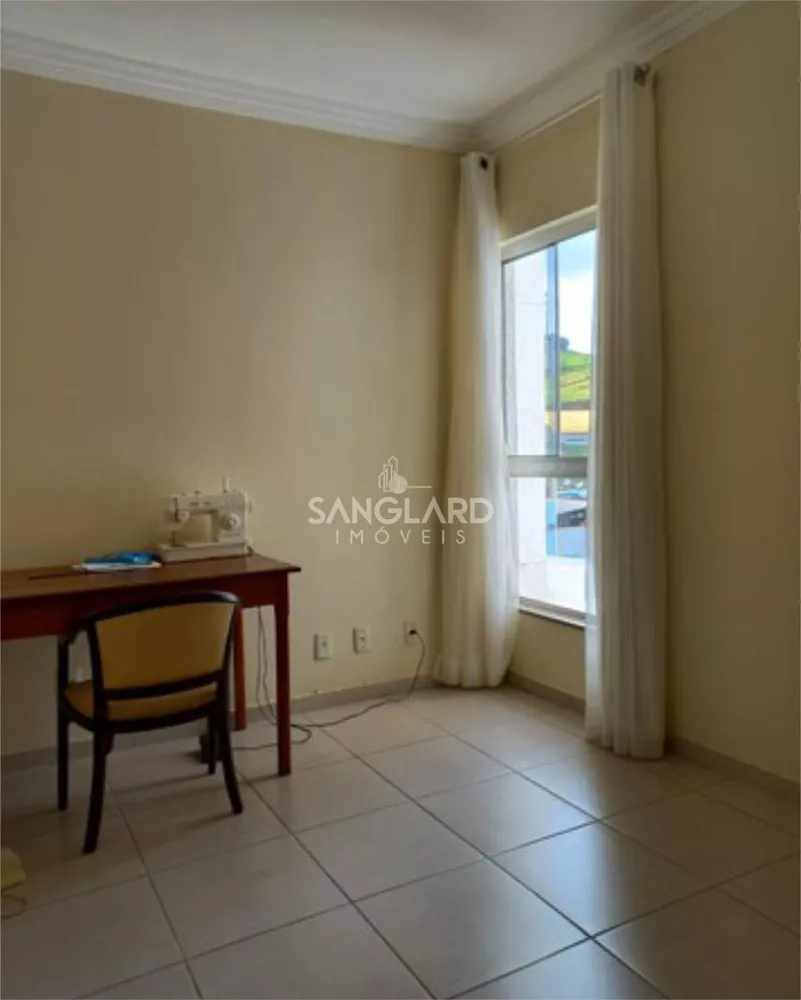 Apartamento à venda com 3 quartos, 90m² - Foto 3