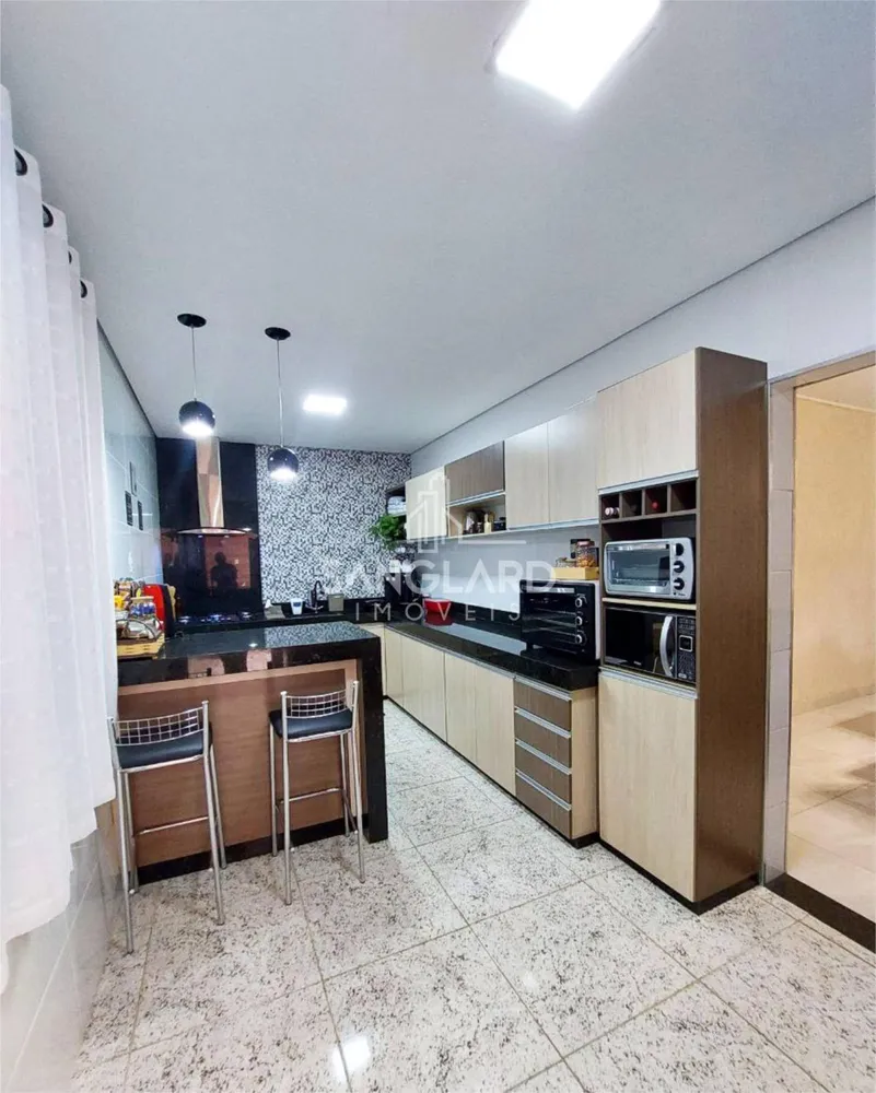 Casa, 5 quartos, 274 m² - Foto 9