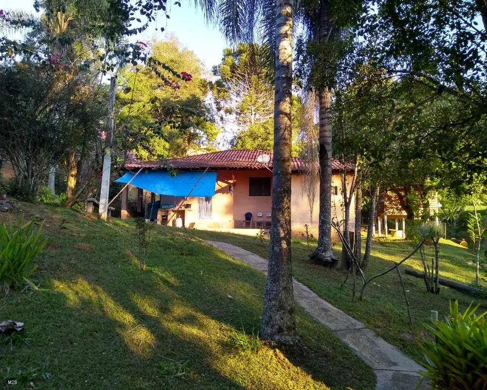 Sítio, 5 quartos, 3 m² - Foto 1
