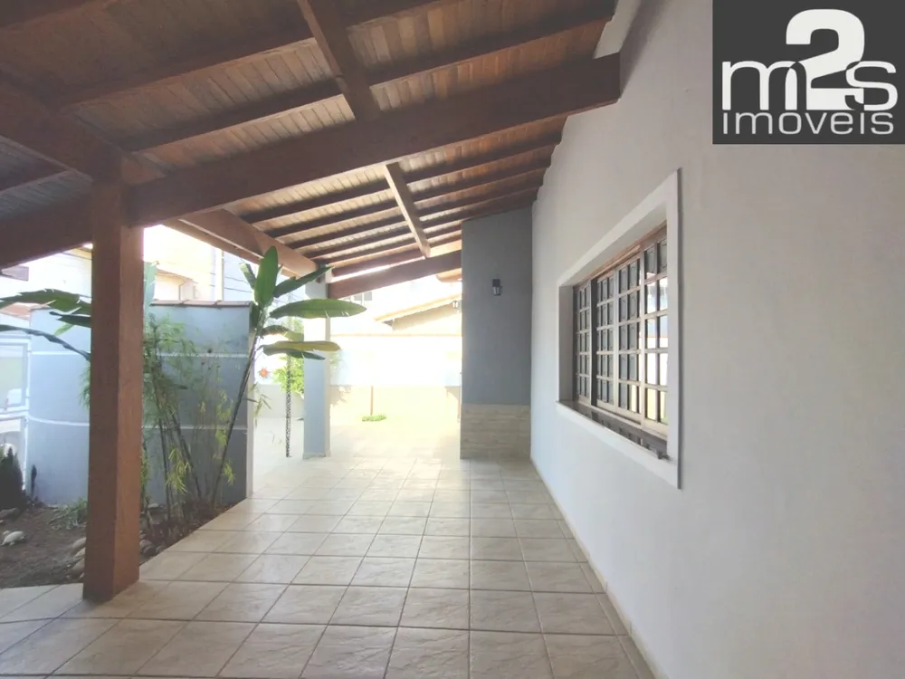 Casa, 3 quartos, 203 m² - Foto 4