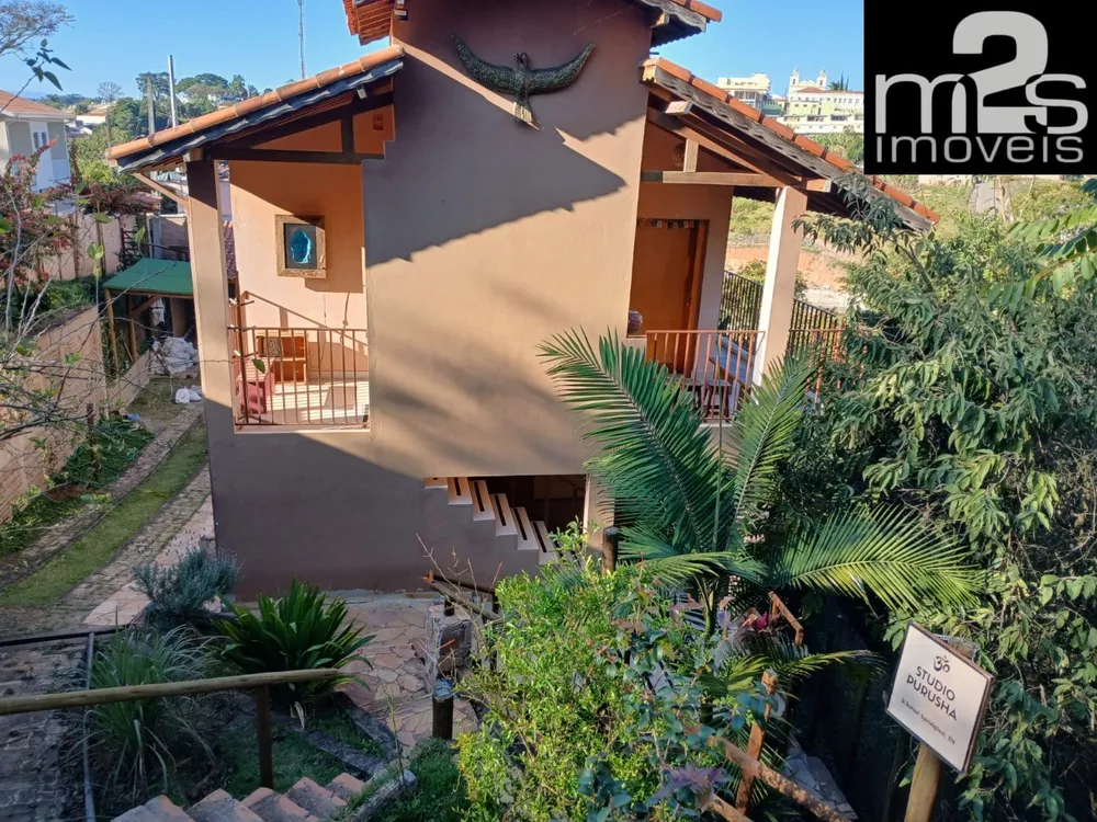 Casa, 4 quartos, 224 m² - Foto 1