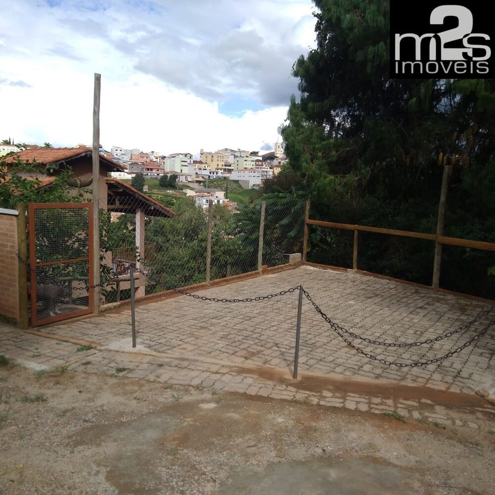 Casa, 4 quartos, 224 m² - Foto 2