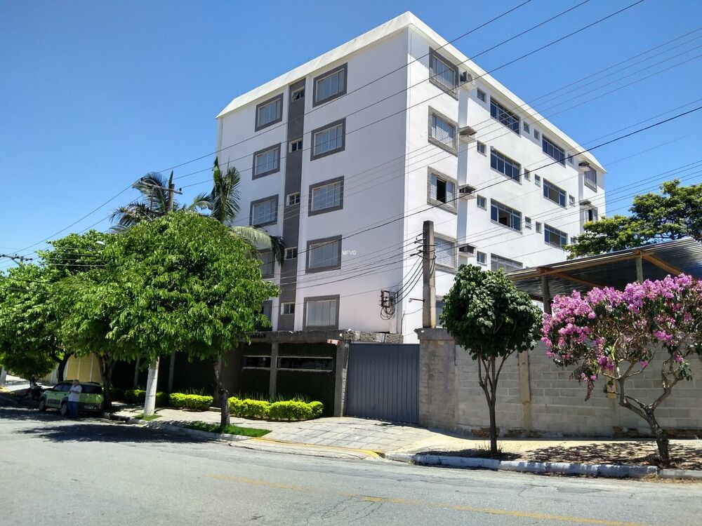 Apartamento à venda com 4 quartos, 170m² - Foto 1