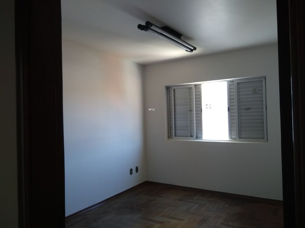 Apartamento à venda com 4 quartos, 170m² - Foto 4