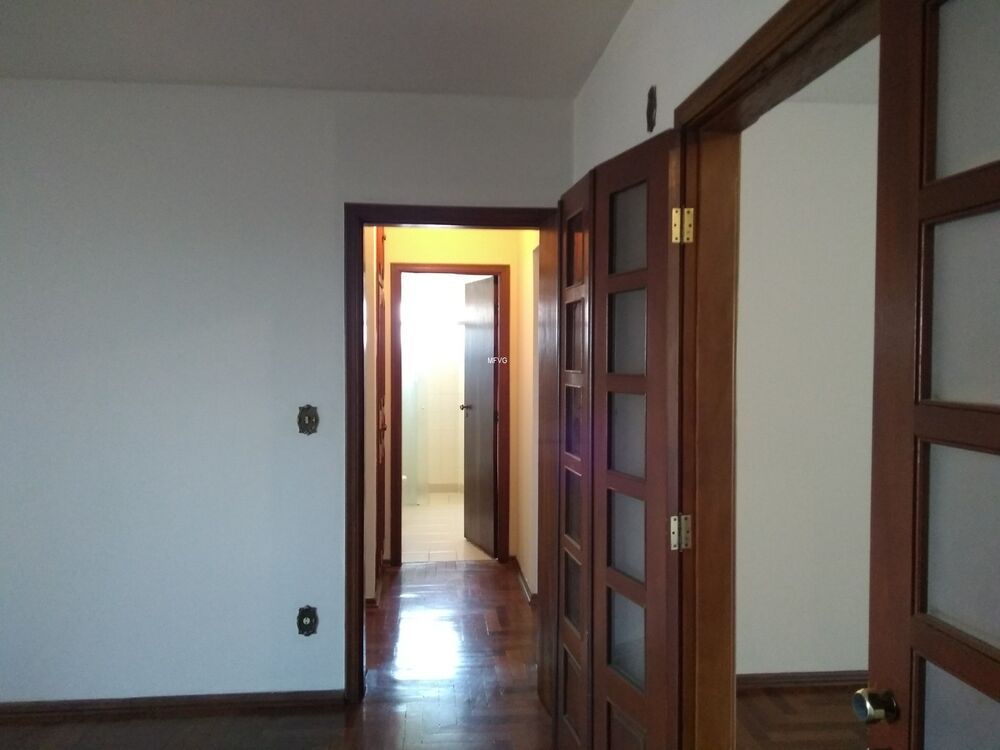 Apartamento à venda com 4 quartos, 170m² - Foto 2