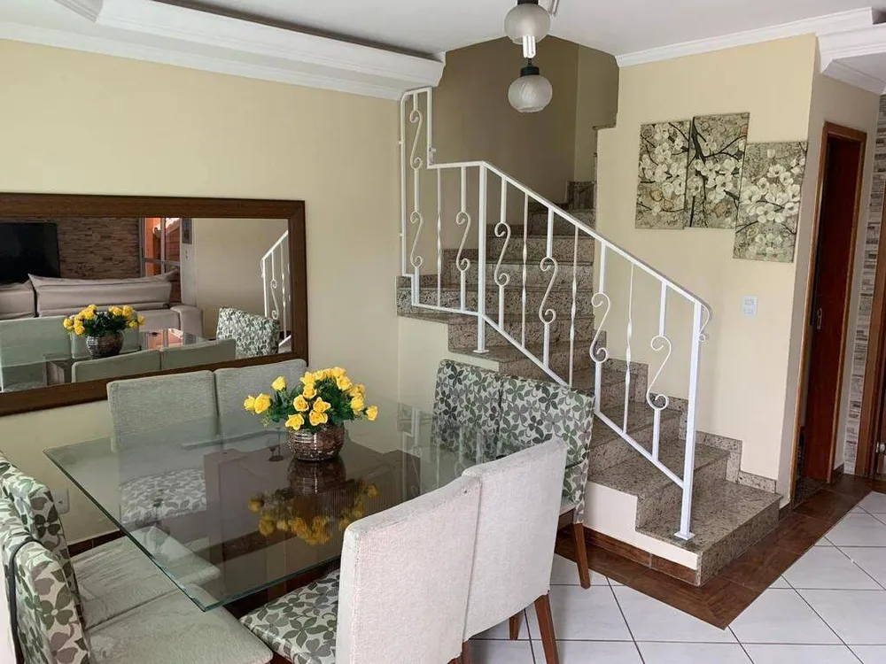 Sobrado, 4 quartos, 270 m² - Foto 1