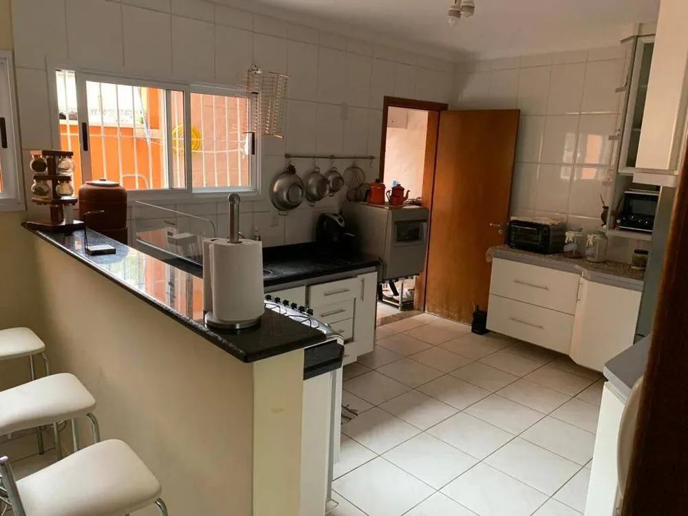 Sobrado, 4 quartos, 270 m² - Foto 3