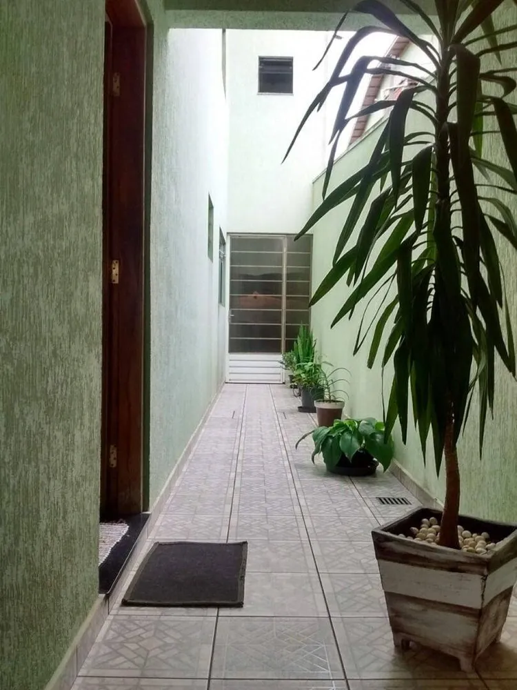 Sobrado, 3 quartos, 215 m² - Foto 1