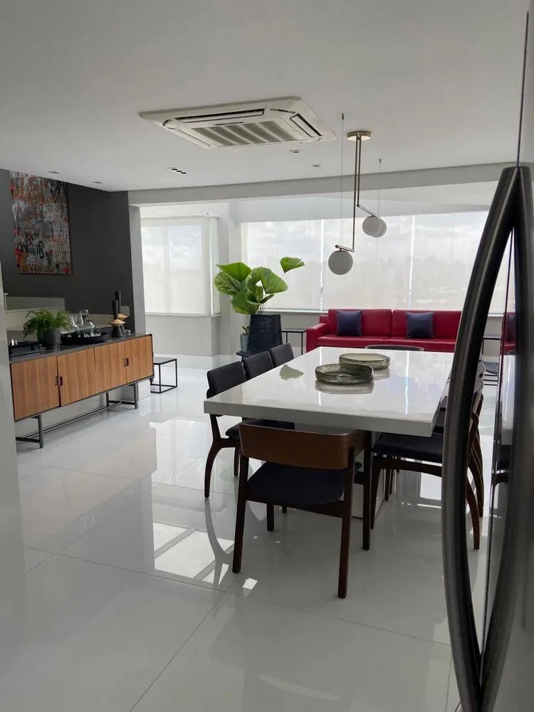 Cobertura, 3 quartos, 227 m² - Foto 2
