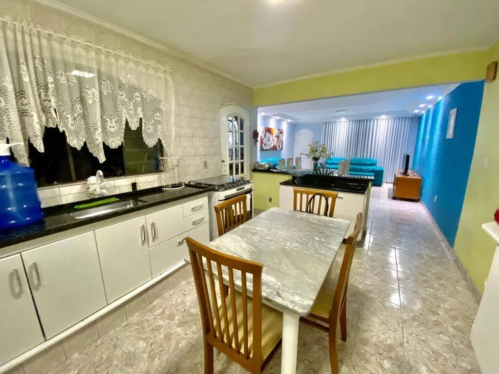 Casa, 4 quartos, 220 m² - Foto 3