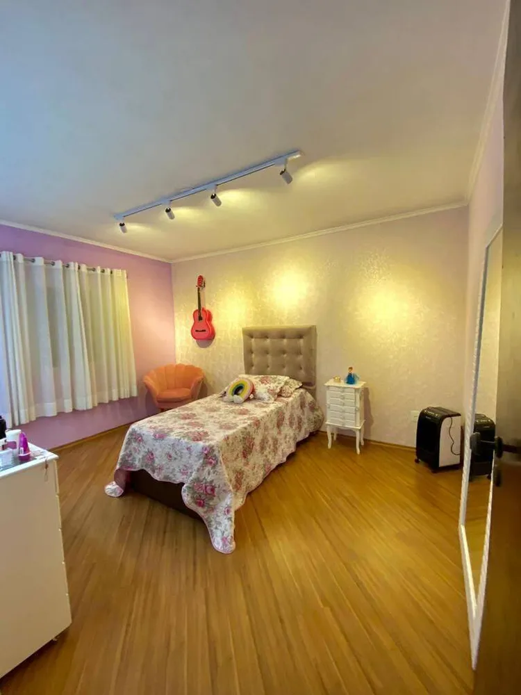 Casa, 4 quartos, 220 m² - Foto 2