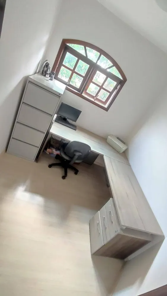 Casa, 3 quartos, 219 m² - Foto 4