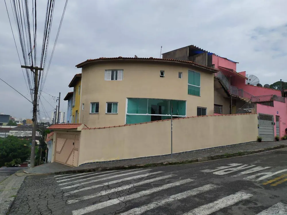 Sobrado, 3 quartos, 225 m² - Foto 2