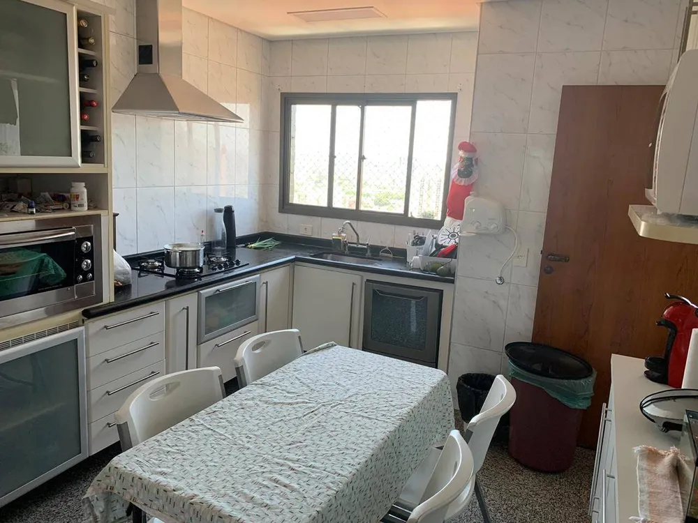 Apartamento, 3 quartos, 145 m² - Foto 1