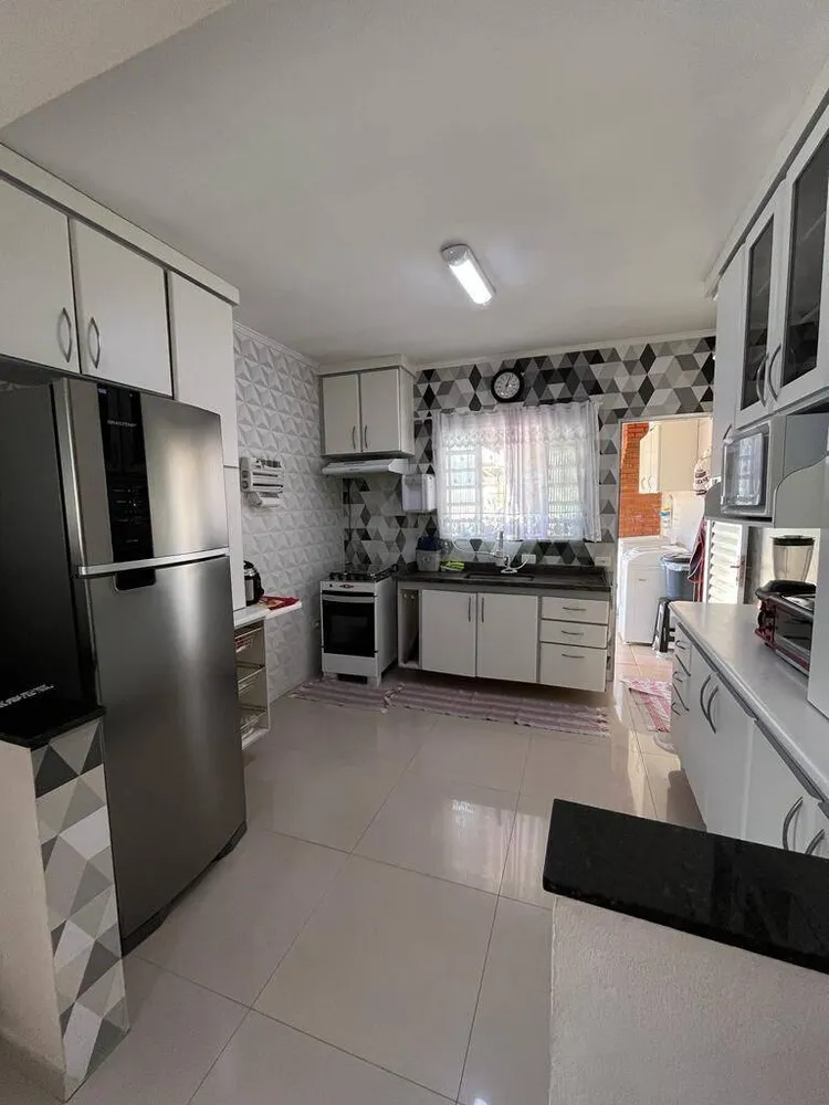 Casa, 3 quartos, 200 m² - Foto 3