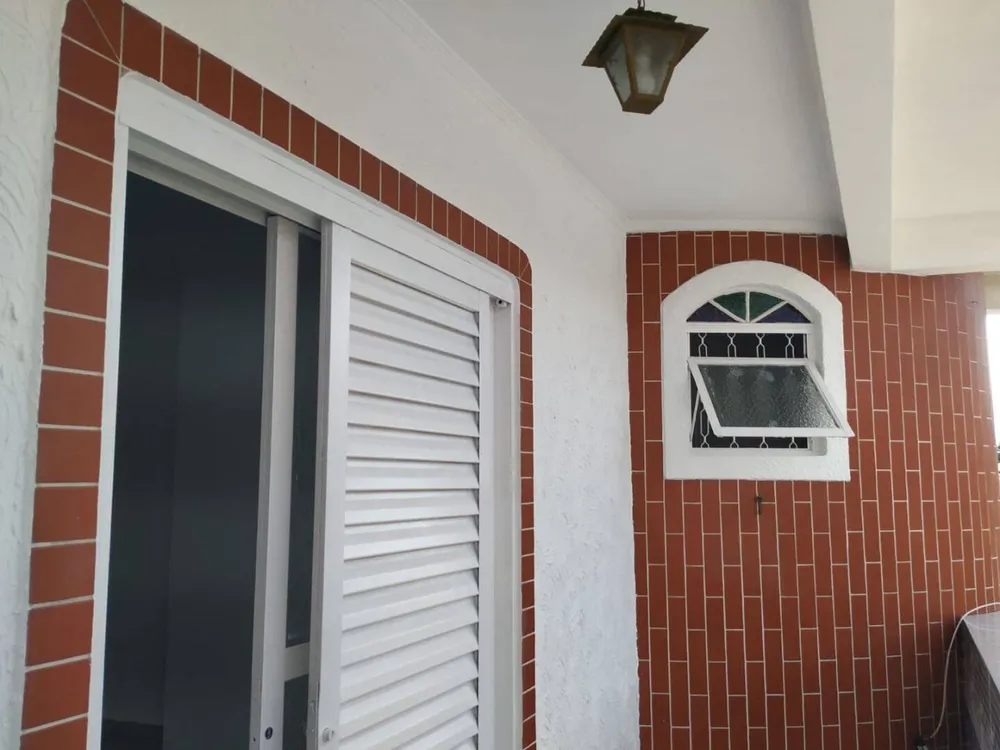 Sobrado, 3 quartos, 238 m² - Foto 3