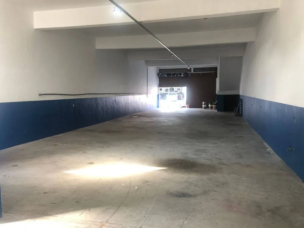 Loja-Salão, 250 m² - Foto 1