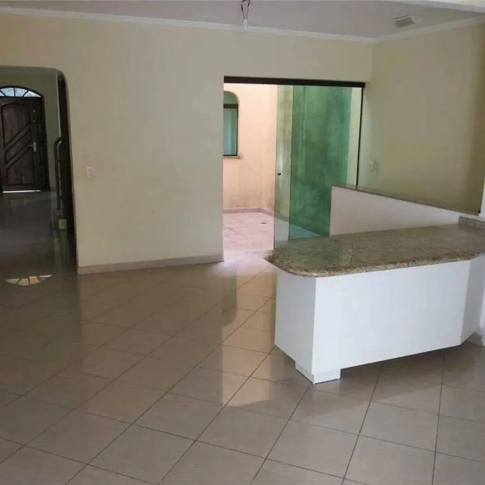 Sobrado, 3 quartos, 228 m² - Foto 3