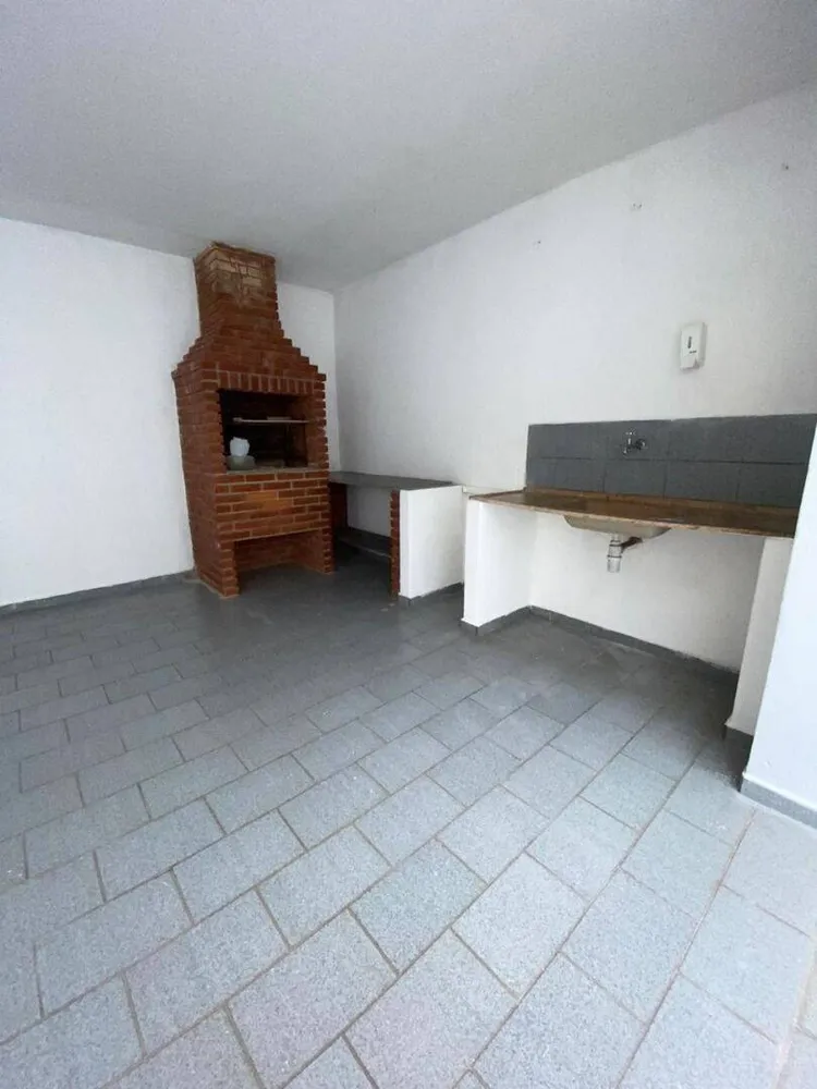 Casa, 3 quartos, 240 m² - Foto 9