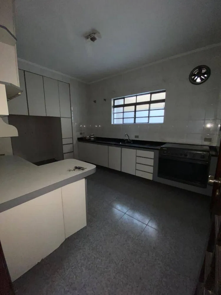 Casa, 3 quartos, 240 m² - Foto 3