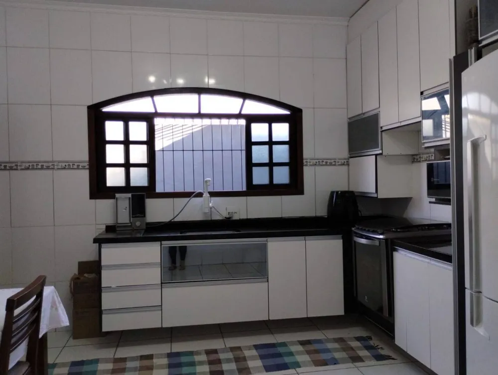 Sobrado, 3 quartos, 202 m² - Foto 4