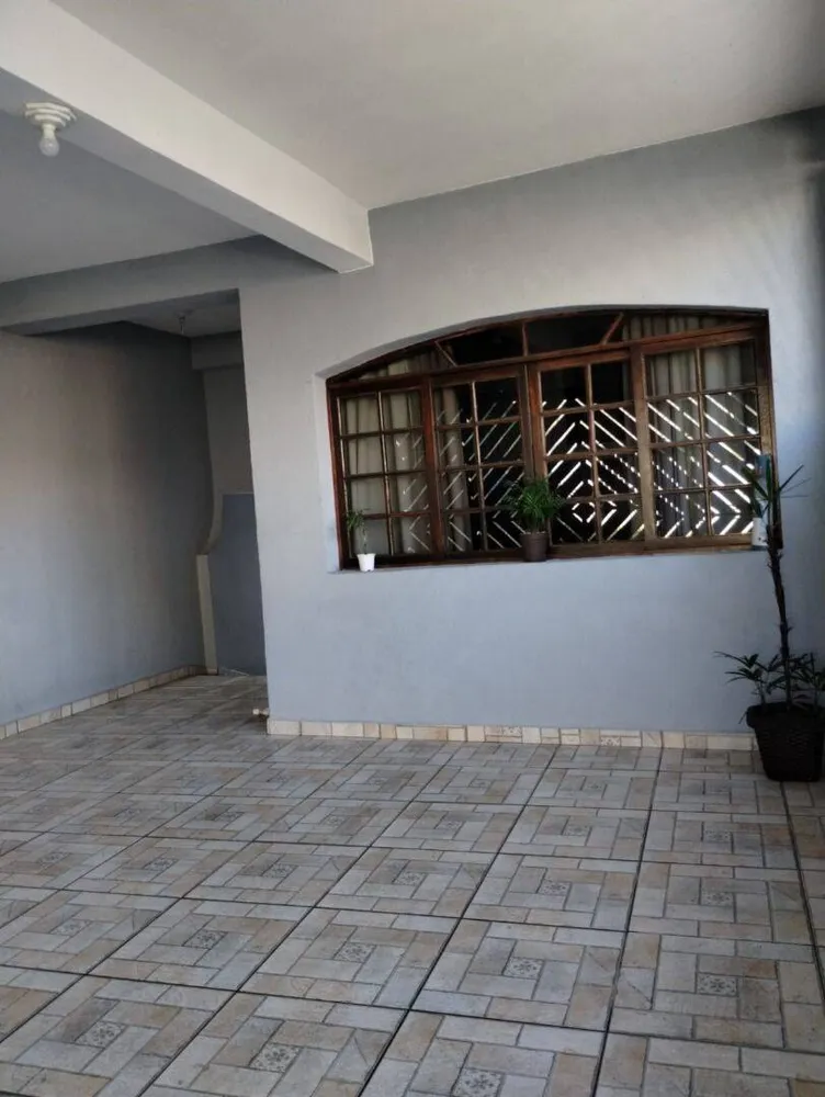 Sobrado, 3 quartos, 202 m² - Foto 1