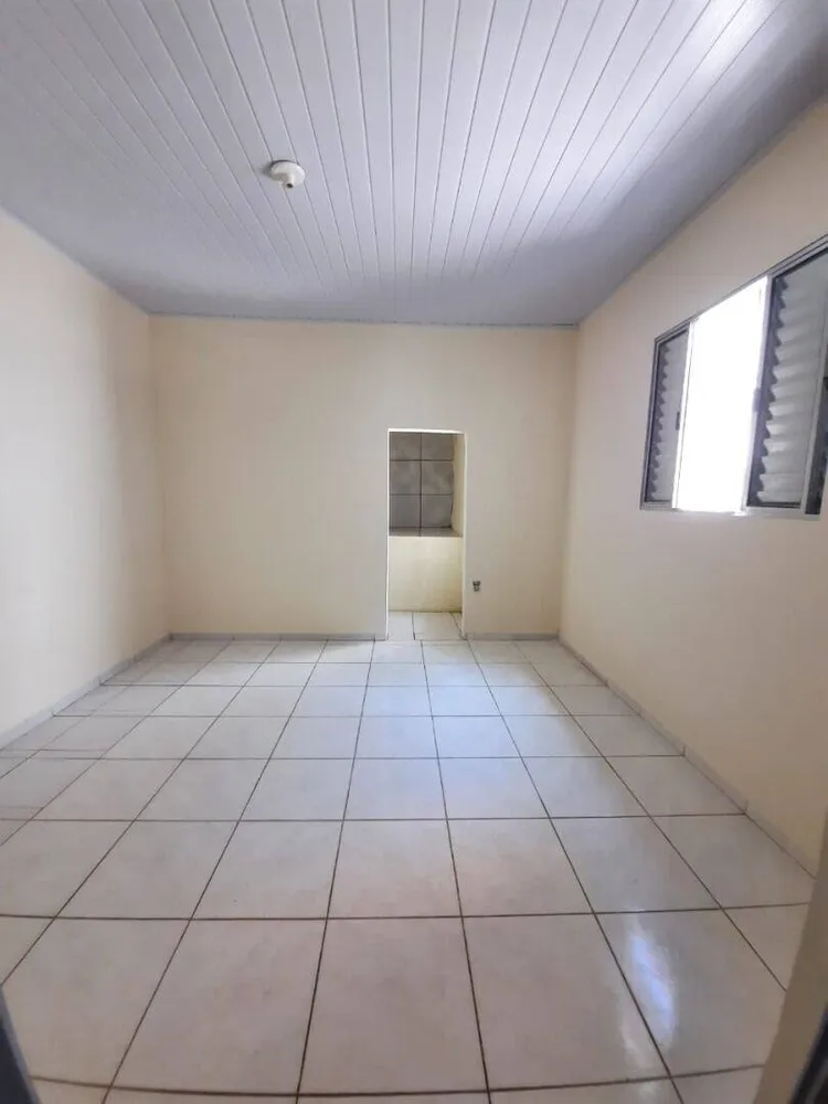 Casa, 1 quarto, 24 m² - Foto 1
