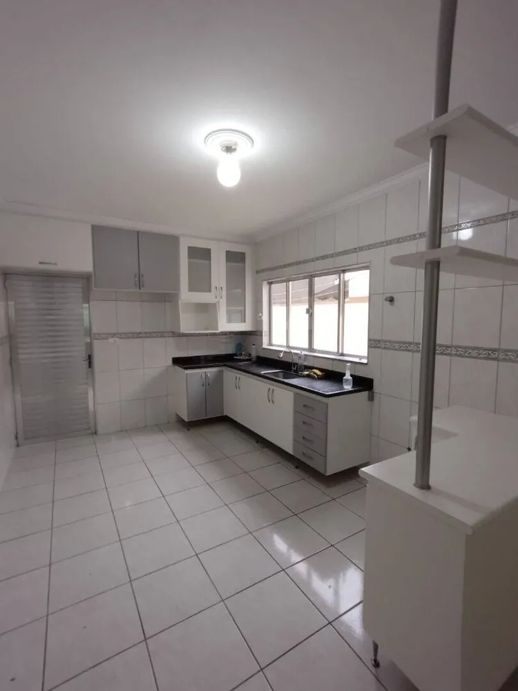 Sobrado, 3 quartos, 225 m² - Foto 1