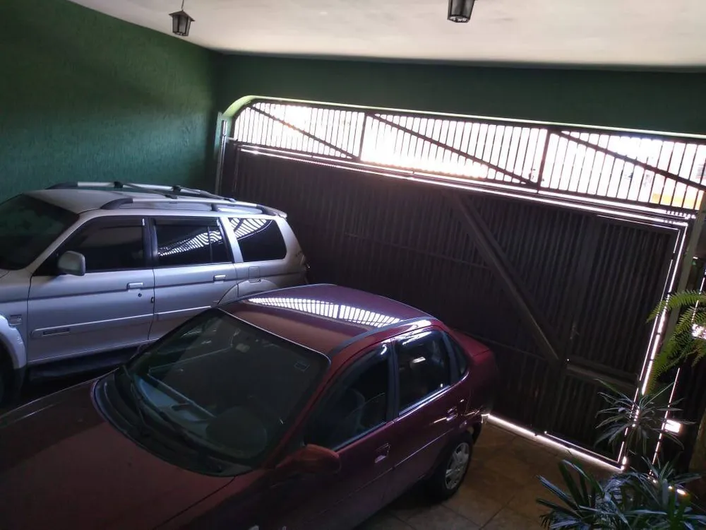 Sobrado, 3 quartos, 209 m² - Foto 1