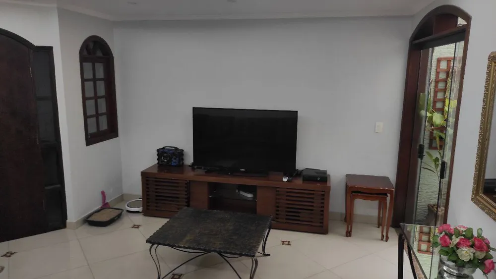 Casa, 4 quartos, 270 m² - Foto 4