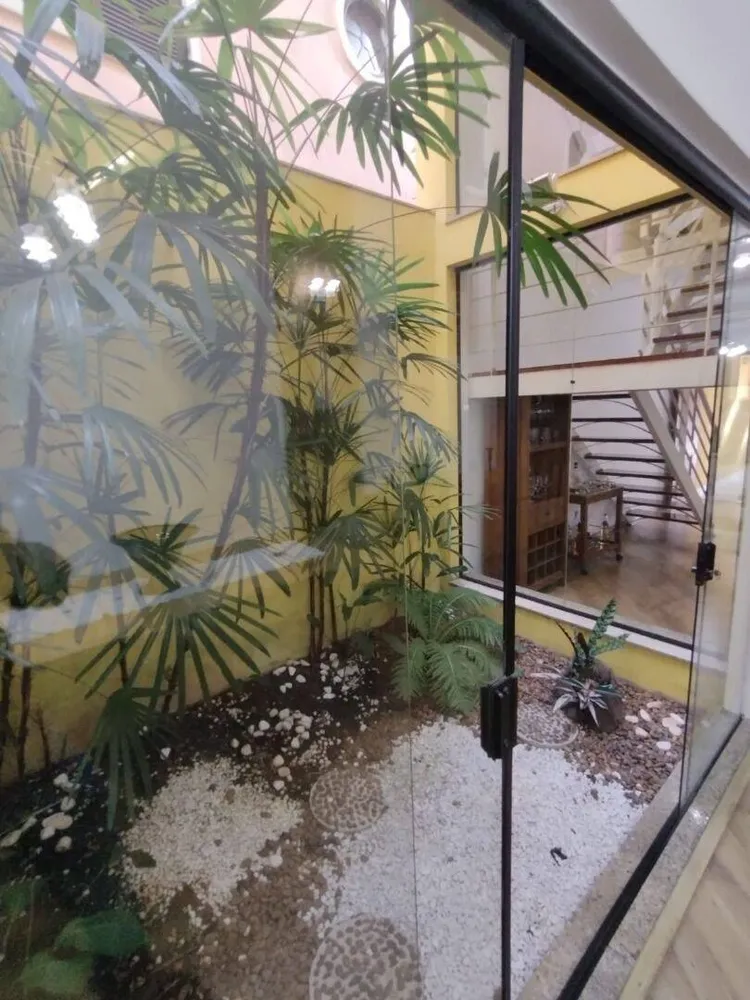 Sobrado, 3 quartos, 214 m² - Foto 4