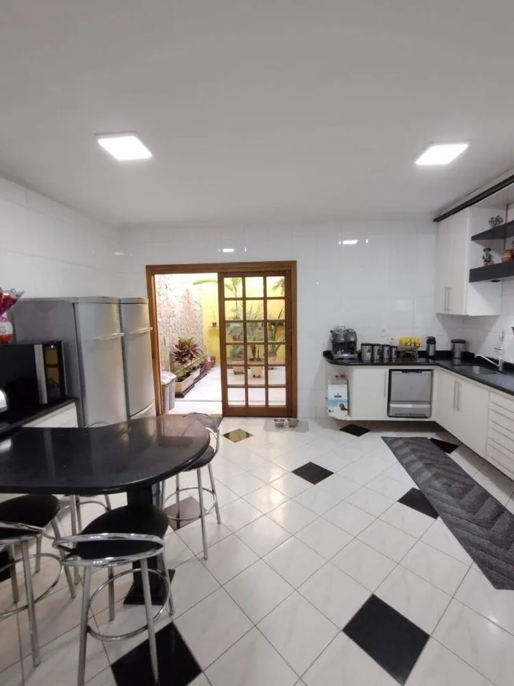 Sobrado, 3 quartos, 214 m² - Foto 7