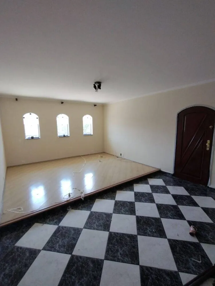 Sobrado, 3 quartos, 200 m² - Foto 1