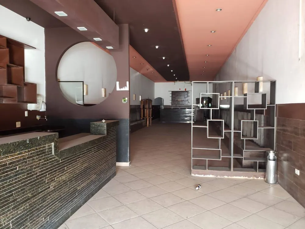 Loja-Salão, 230 m² - Foto 1