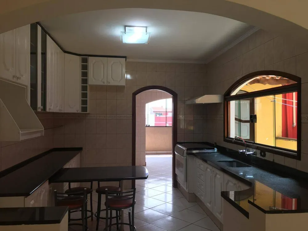 Sobrado, 3 quartos, 300 m² - Foto 1