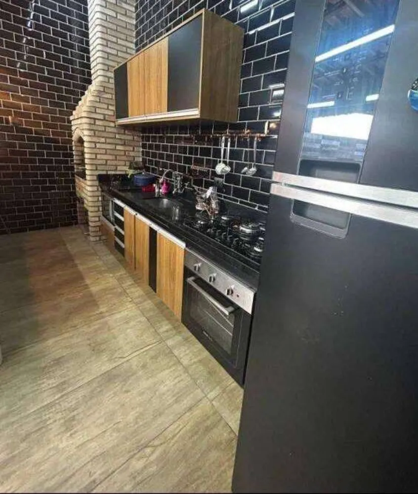 Sobrado, 3 quartos, 200 m² - Foto 1