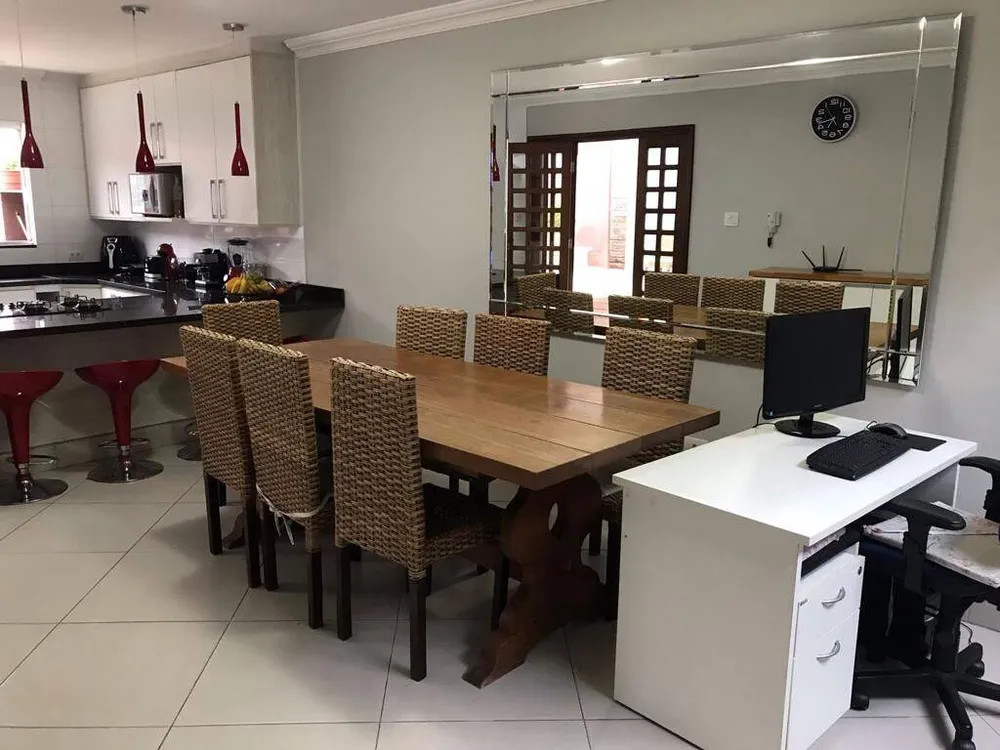 Casa, 3 quartos, 269 m² - Foto 4