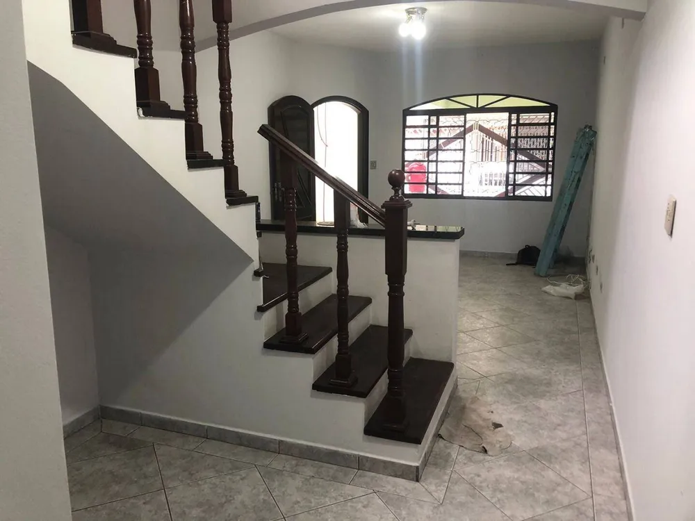 Sobrado, 3 quartos, 180 m² - Foto 2