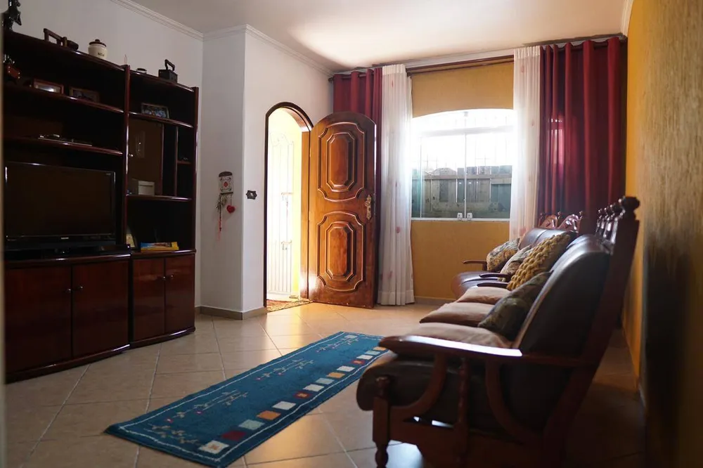 Sobrado, 3 quartos, 194 m² - Foto 2