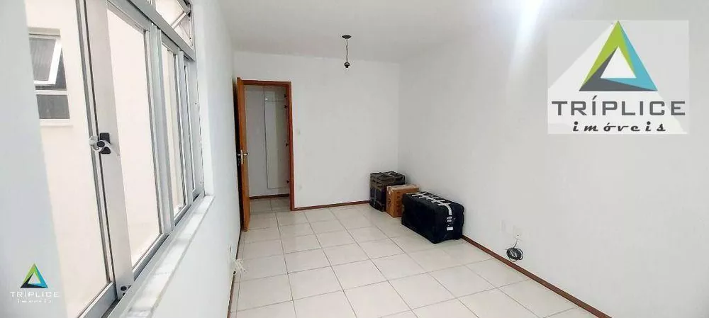 Apartamento à venda com 2 quartos, 66m² - Foto 4