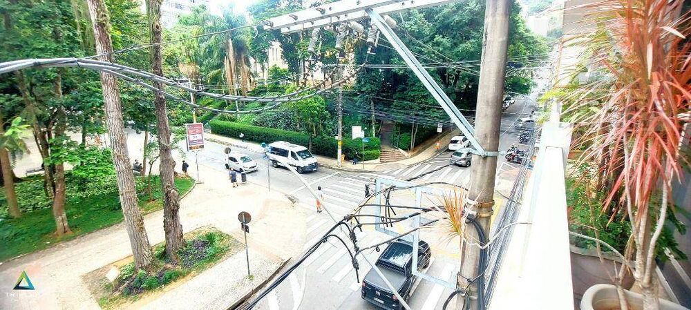 Apartamento à venda com 4 quartos, 241m² - Foto 1
