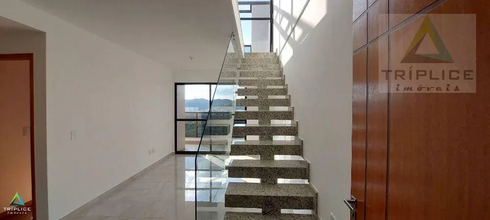 Cobertura, 3 quartos, 164 m² - Foto 5